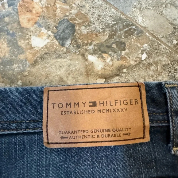 tommy hilfiger y2k denim skirt - Picture 4 of 4